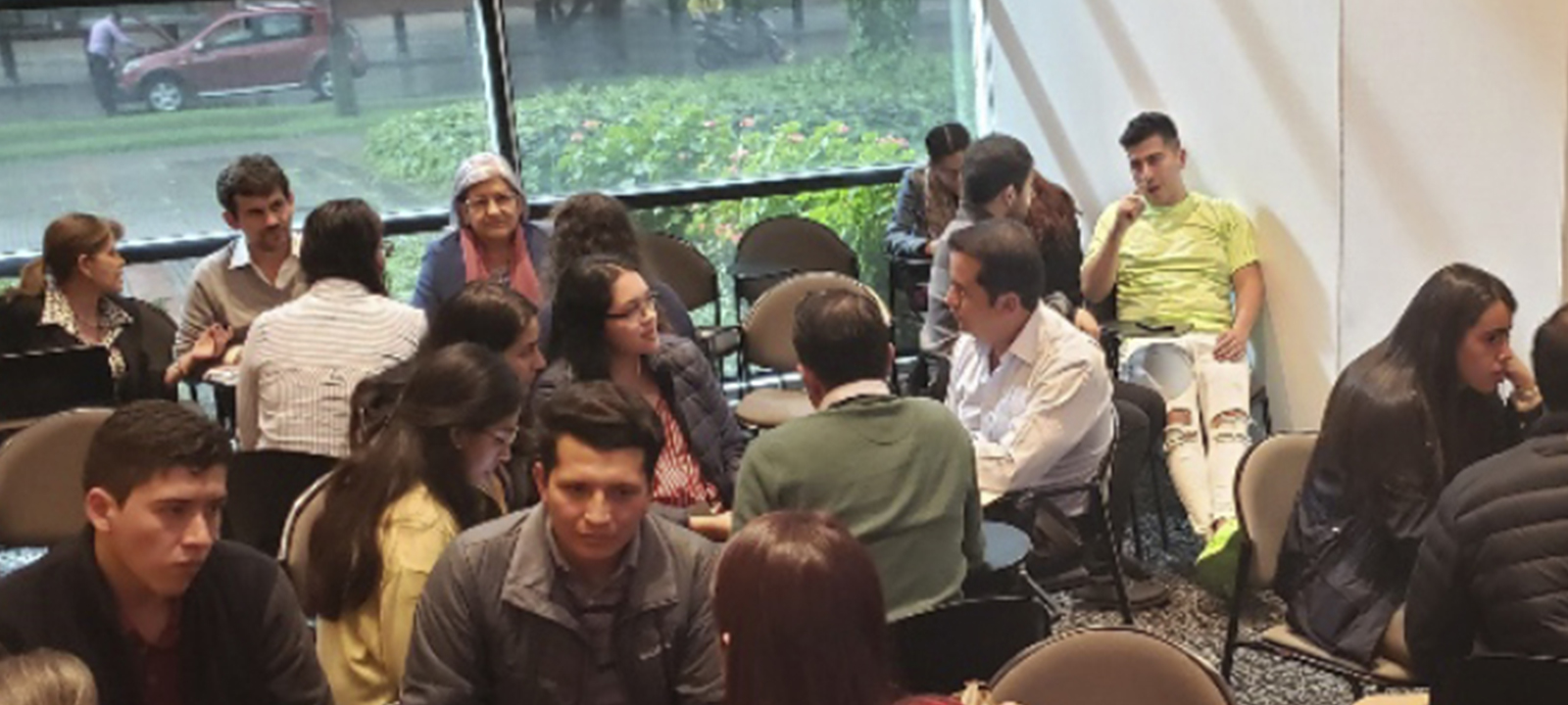 Reunión de inicio de proyectos Six Sigma: alianza de la Cámara de Comercio de Bogotá(CCB) y el Departamento de IIND